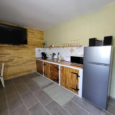 White Luxury Cottage- Matrai Vadaszhaz 4 *