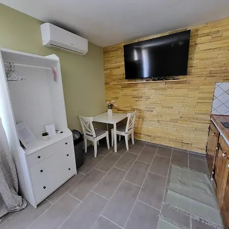 White Luxury Cottage- Matrai Vadaszhaz 4 Appartement Matraterenye